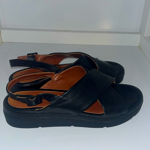 Mila Paoli Shoes - Mila Paoli  black ankle strap leather sandals size 7